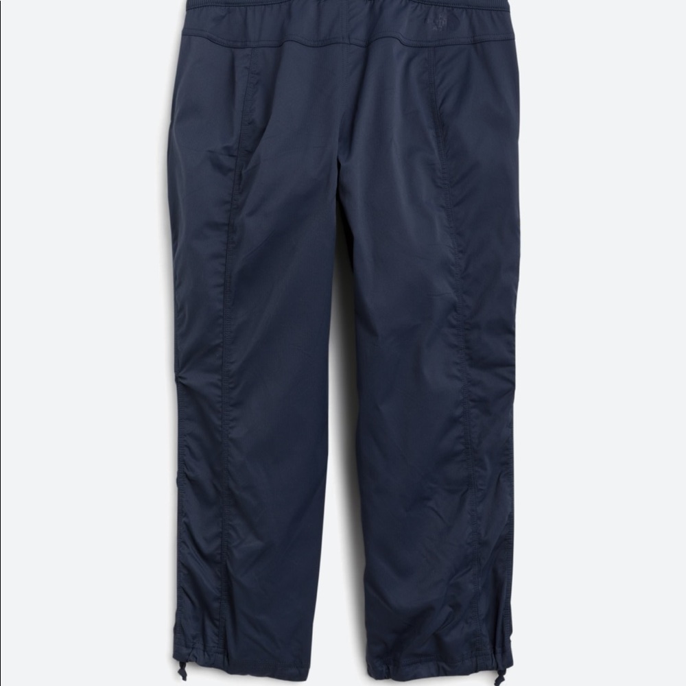 north face capri pants size M